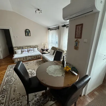 Lägenhet Mimis Place *